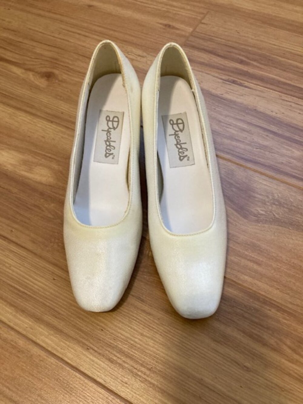 Dyeable Shoes Size 4B